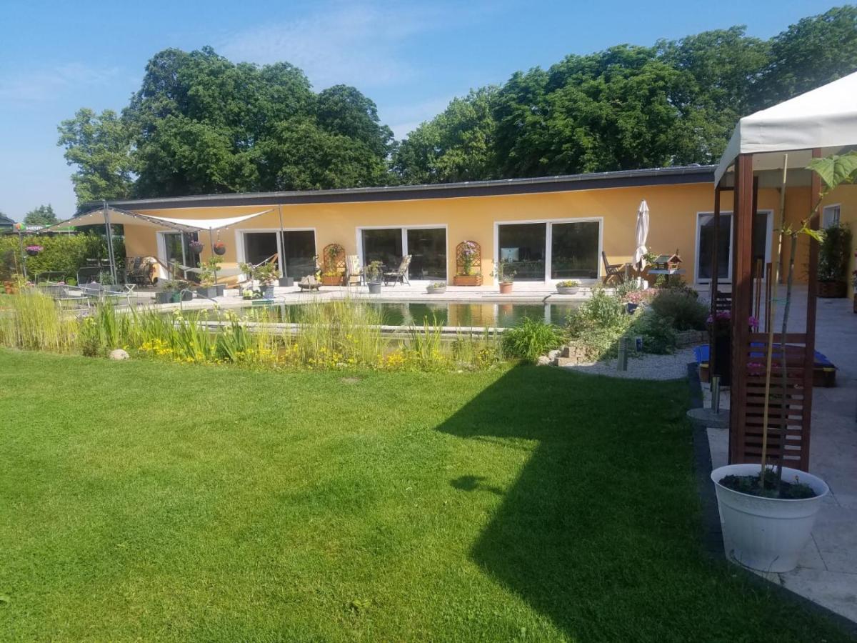 Ferienhaus Zum Imker Velten Exterior foto